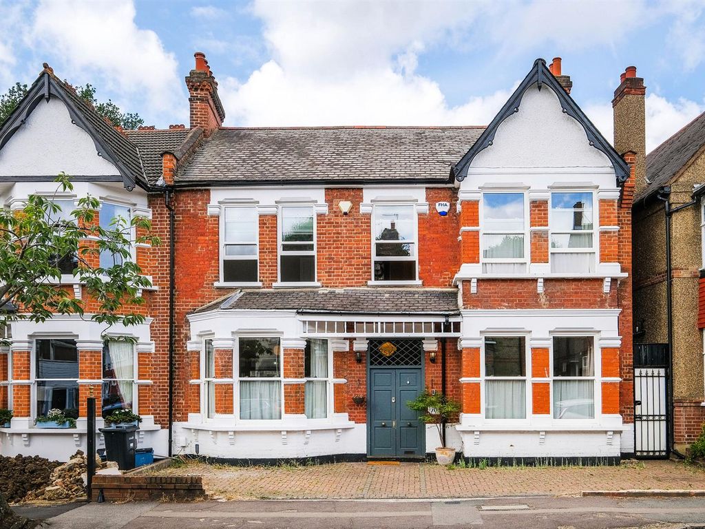 5 bed semidetached house for sale in Sylvan Road, London E11 Zoopla