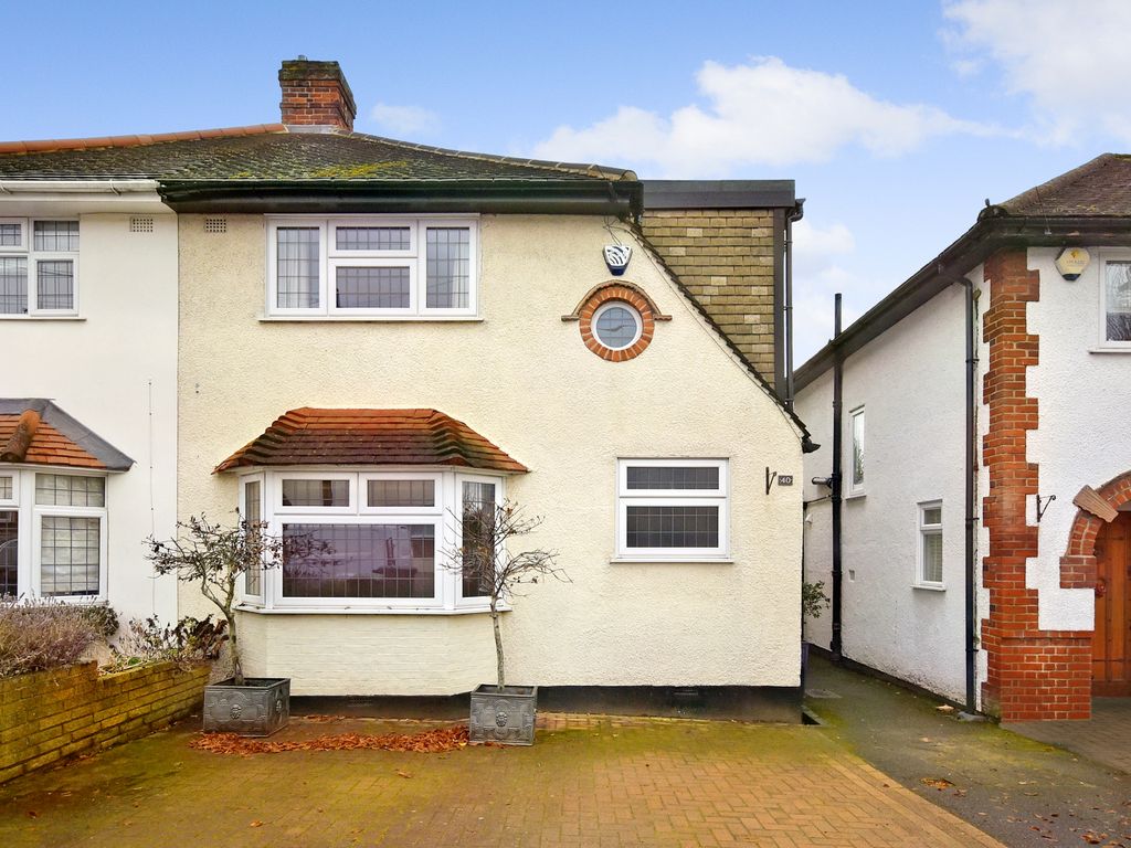 3 bed semidetached house for sale in Habgood Road, Loughton IG10 Zoopla