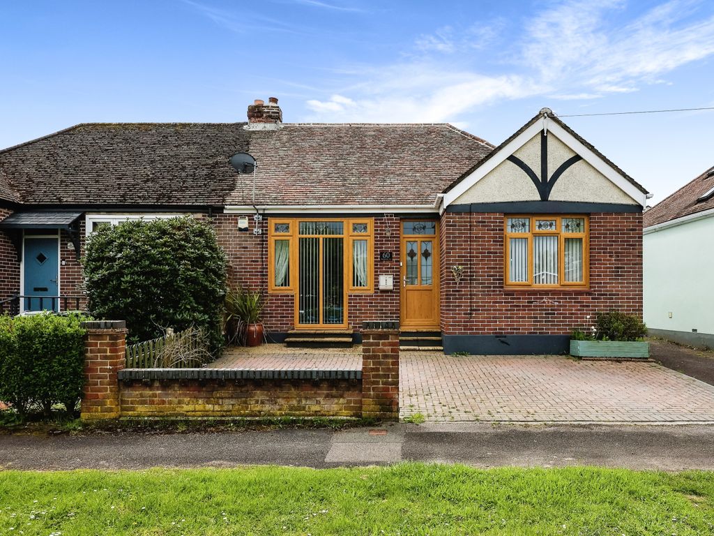 2 bed semidetached bungalow for sale in Shaftesbury Avenue