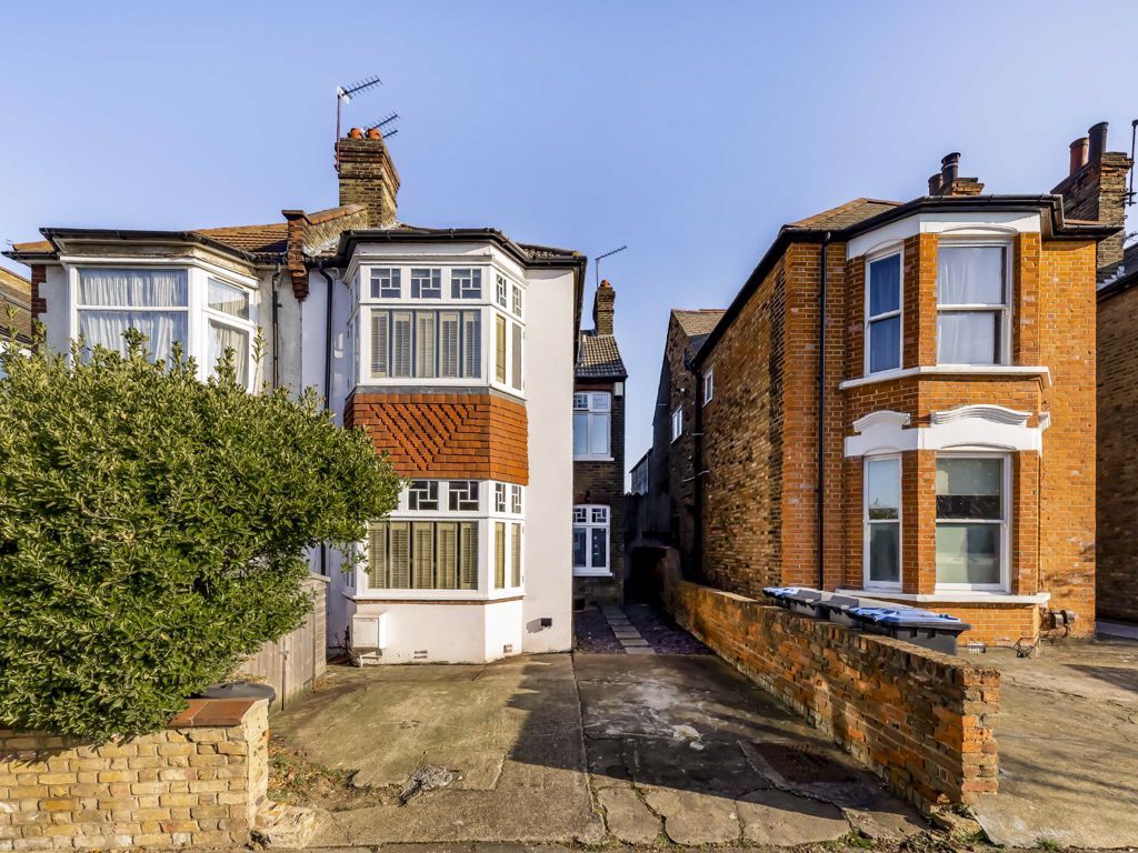 4 bed property for sale in Holland Road, London NW10 Zoopla