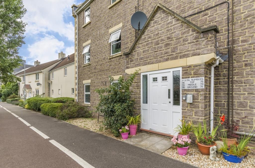 2 bed flat for sale in Morse Road, Norton Fitzwarren, Taunton, Somerset