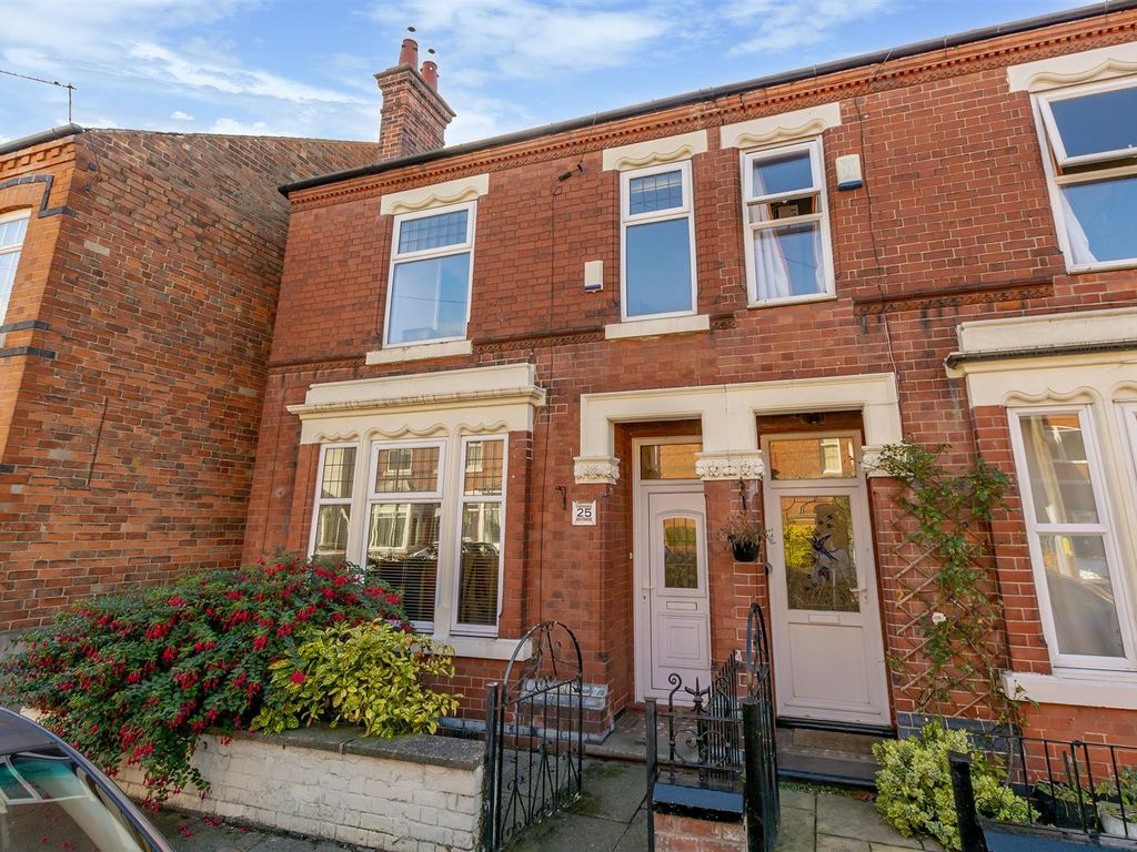 3 bed semidetached house for sale in Curzon Street, Long Eaton
