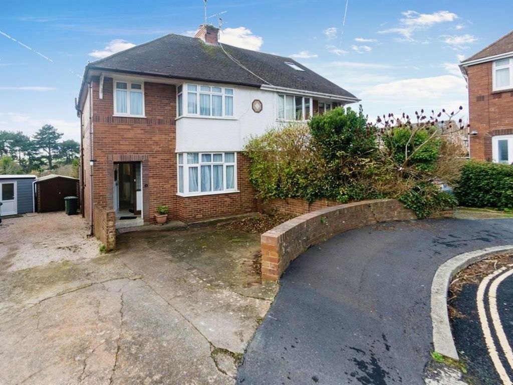 3 bed semidetached house for sale in Bagshot Avenue, St. Leonards
