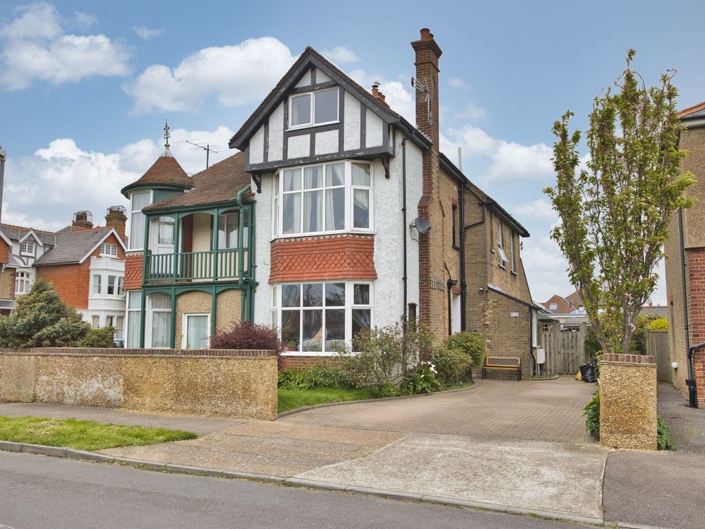 4 bed semidetached house for sale in Kelvedon Road, Walmer CT14, £530,000 Zoopla