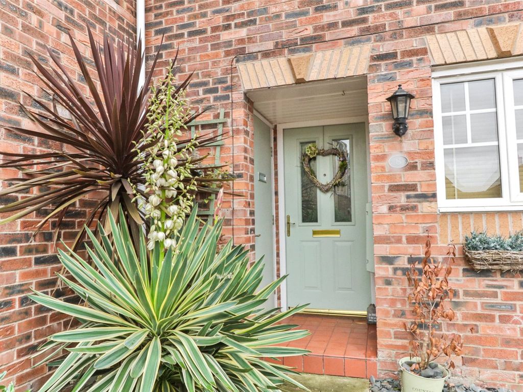 4 bed terraced house for sale in Haigh Park, Kingswood, Hull, East