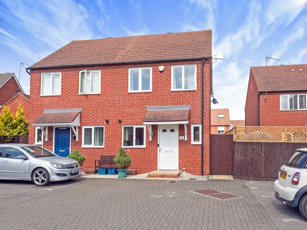 2 bed semidetached house for sale in Foxfield, Broughton, Milton