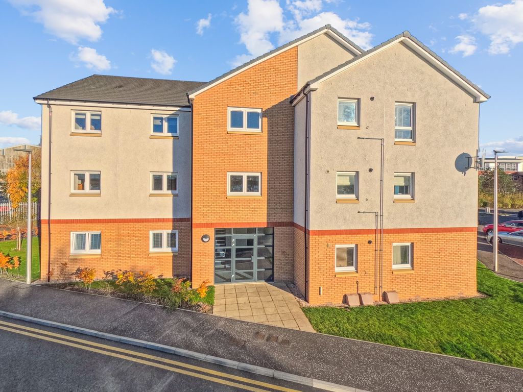 2 bed flat for sale in Harbour Way, Alloa, Clackmannanshire FK10, £