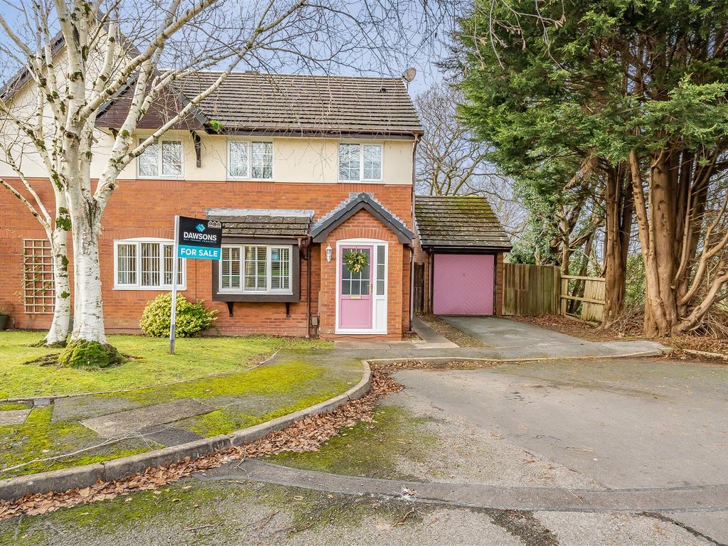 3 bed semidetached house for sale in Clos Brynafon, Gorseinon, Swansea