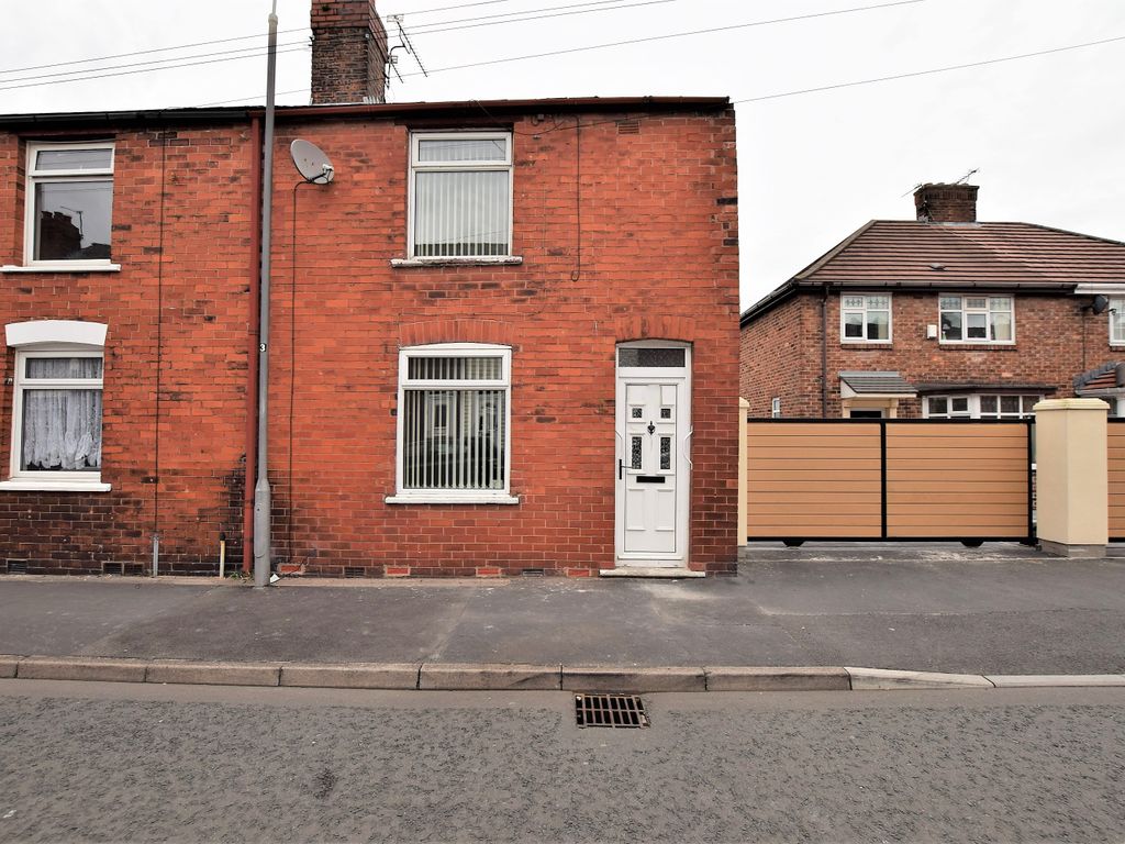 3 bed terraced house to rent in Hoghton Road, St Helens WA9, £750 pcm