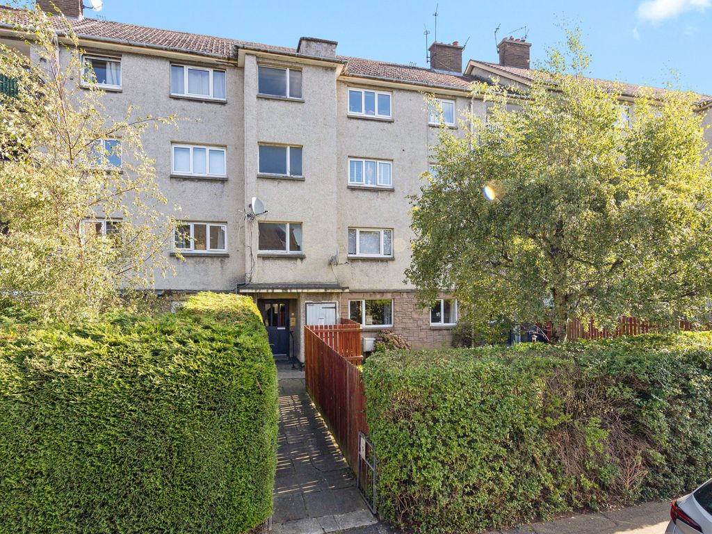 2 bed flat for sale in 5/2 Alan Breck Gardens, Clermiston, Edinburgh