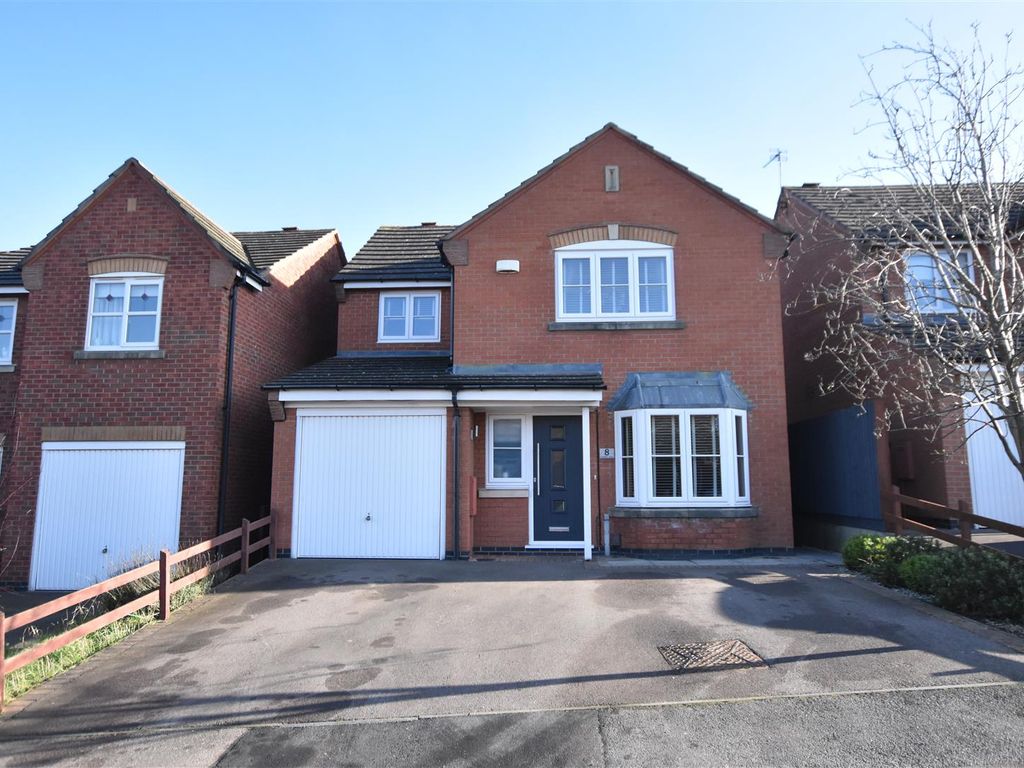 4 bed detached house for sale in Crowson Close, Shepshed, Loughborough
