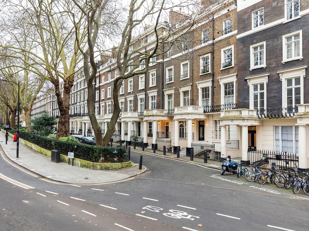 2 bed flat for sale in Sussex Gardens, London W2 Zoopla