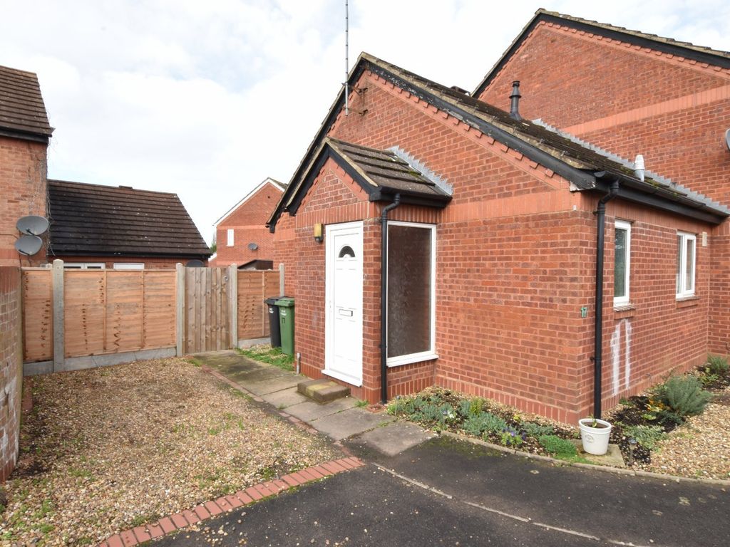 1 bed bungalow to rent in Linden Close, Evesham, Worcestershire WR11