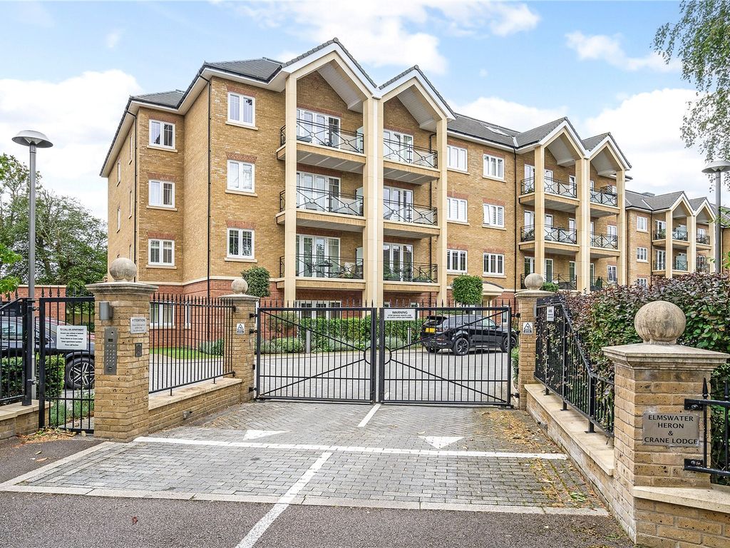 3 bed flat for sale in Wharf Lane, Rickmansworth, Hertfordshire WD3, £825,000 Zoopla
