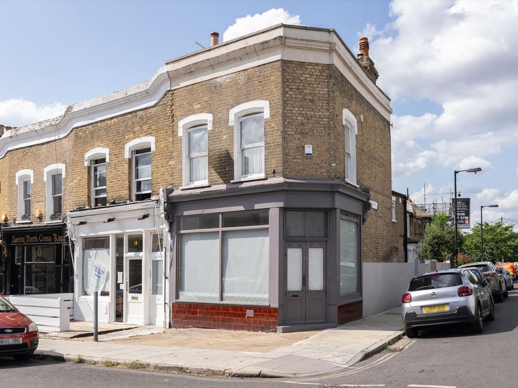 3 bed end terrace house for sale in North Cross Road, East Dulwich