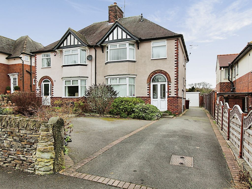 3 bed semidetached house for sale in Holymoor Road, Holymoorside