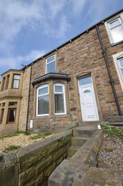 3 bed terraced house to rent in Burnley Road, Briercliffe, Burnley BB10