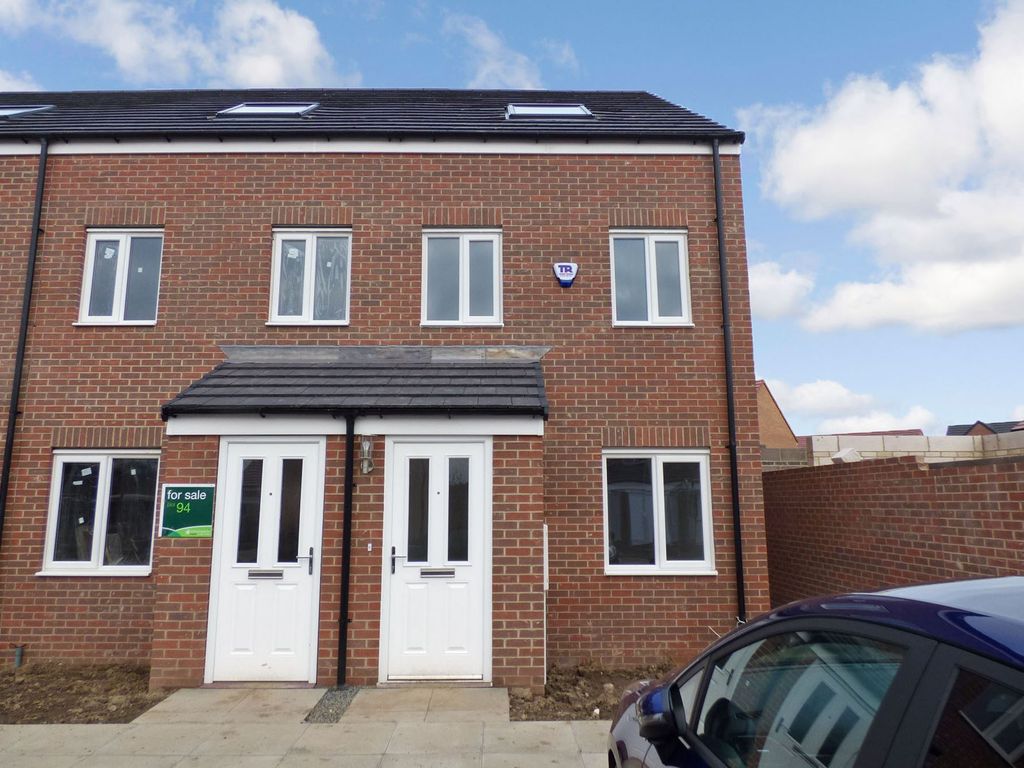 3 bed town house to rent in Warkworth Way, Amble, Morpeth NE65 Zoopla