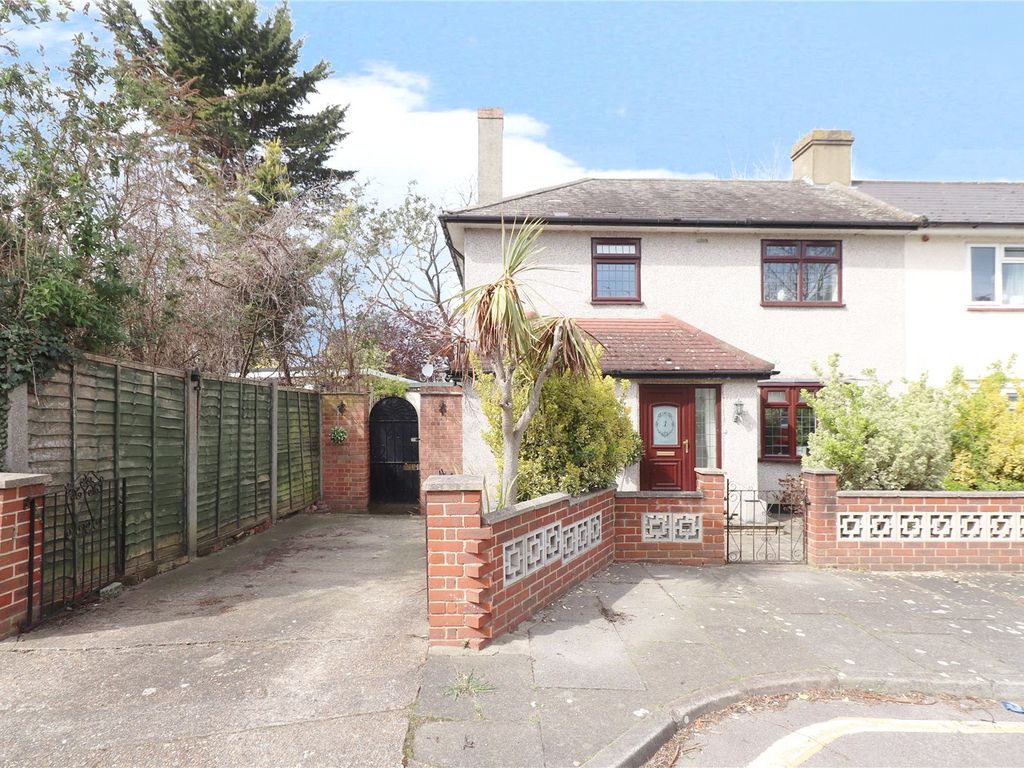 3 bed semidetached house for sale in Valley Close, Crayford, Kent DA1