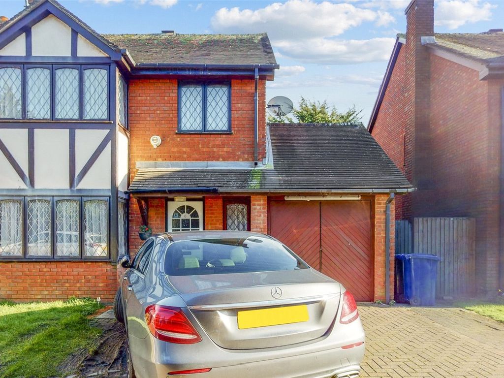 Groveside Close, West Acton, London W3