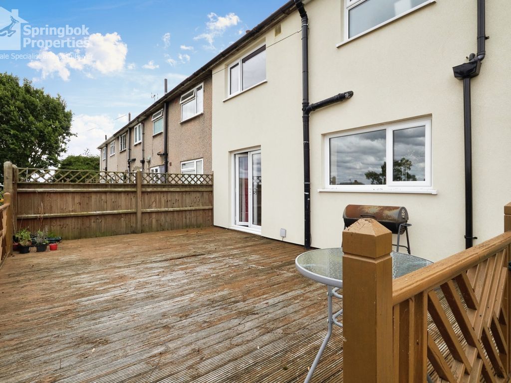 3 bed terraced house for sale in Phoenix Avenue, Gedling, Nottingham, Nottinghamshire NG4, £