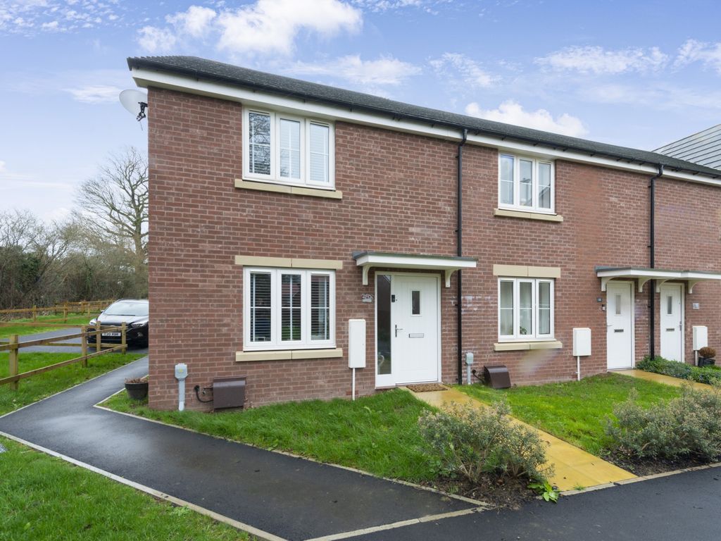 3 bed terraced house for sale in Hawkfinch Drive, Yeovil BA22 Zoopla