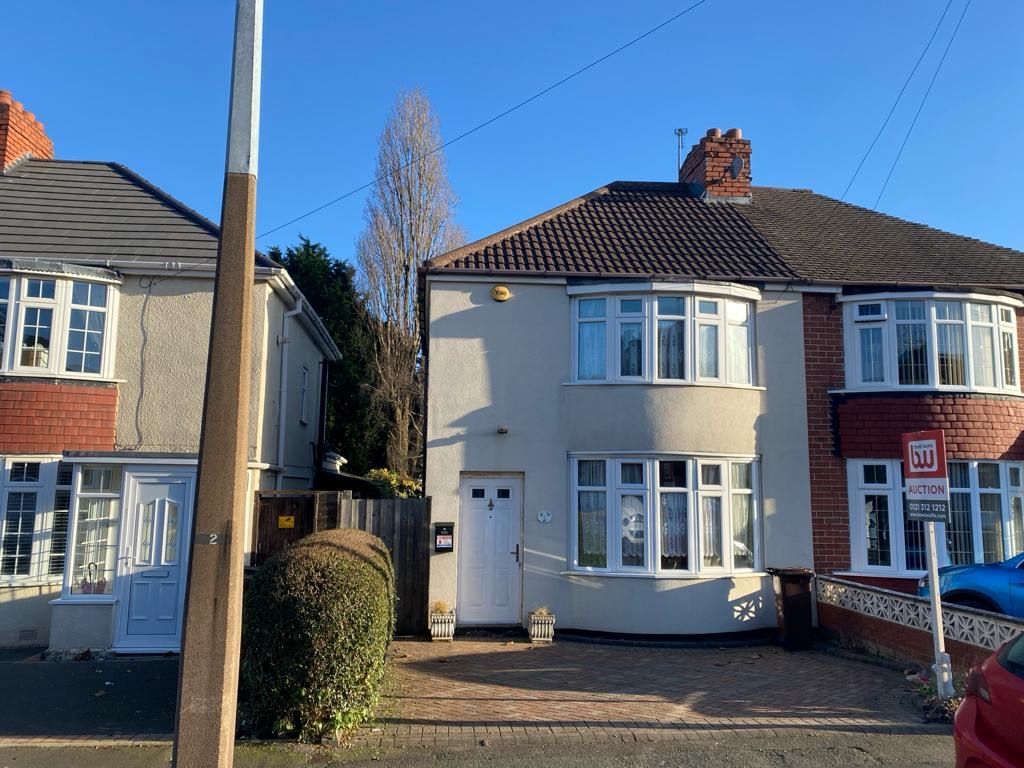 3 bed semidetached house for sale in 17 Hilton Road, Lanesfield