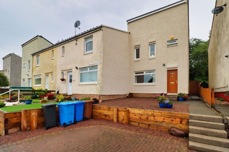 2 bed terraced house for sale in Ravenswood Rise, Dedridge, Livingston