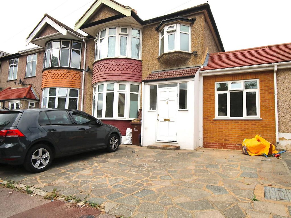 6 bed property to rent in Westrow Drive, Barking IG11 Zoopla