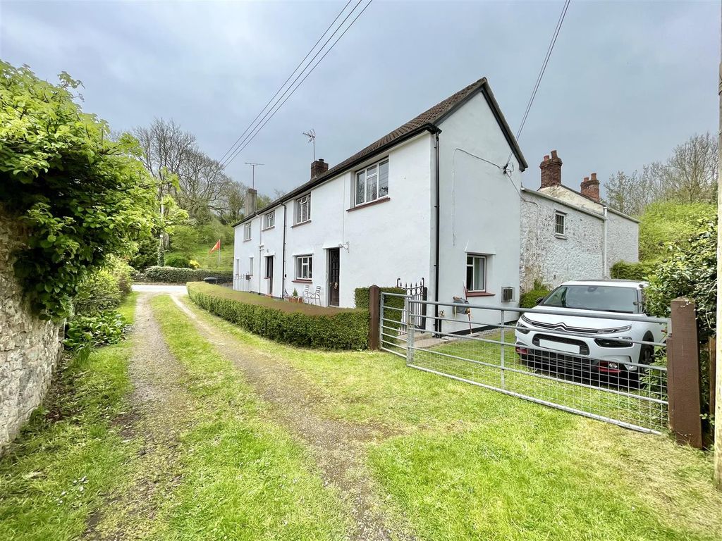 3 bed semidetached house for sale in Hawthorns, Drybrook GL17 Zoopla