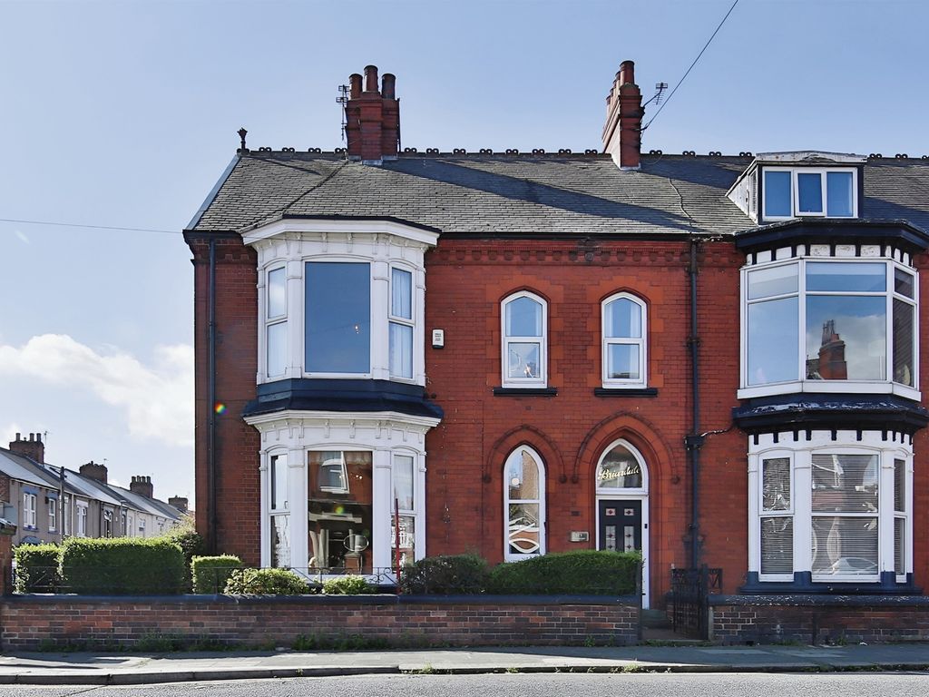5 bed end terrace house for sale in Park Road, Hartlepool TS26, £