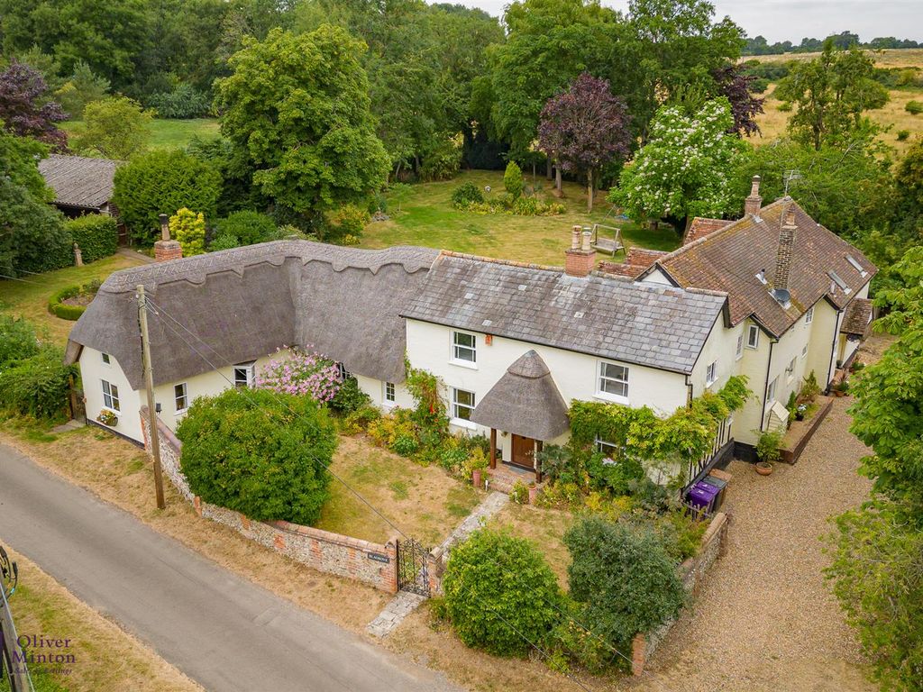 5 bed detached house for sale in Green End, Sandon, Buntingford SG9