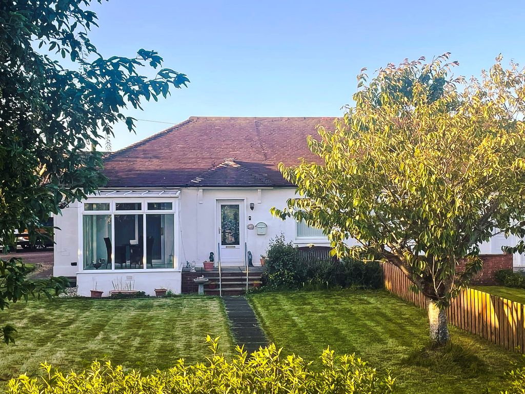 3 bed semidetached bungalow for sale in High Road, Saltcoats KA21 Zoopla