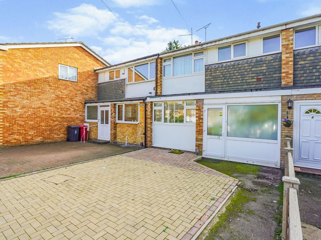 Willow Close, Slough SL3
