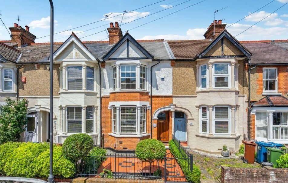 3 bed terraced house for sale in Kingsley Road, Pinner HA5, £675,000