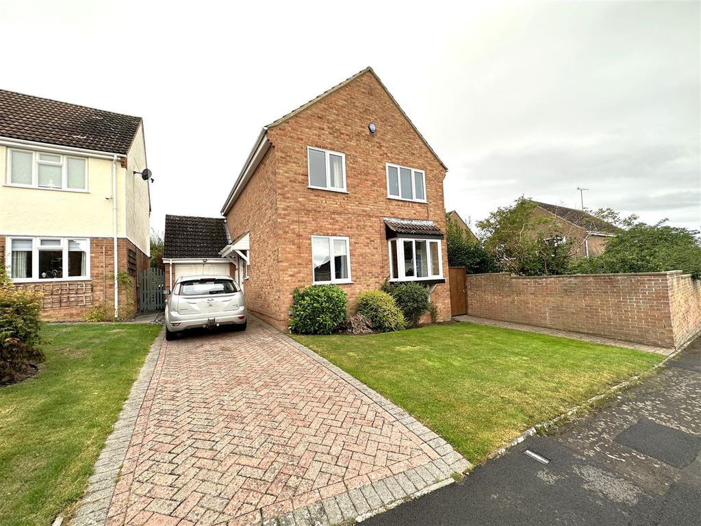 4 bed detached house for sale in Barn Ground, Highnam, Gloucester GL2