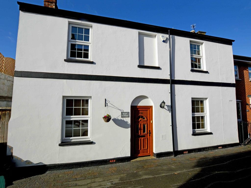 3 bed detached house for sale in Prestbury Road, Pittville, Cheltenham