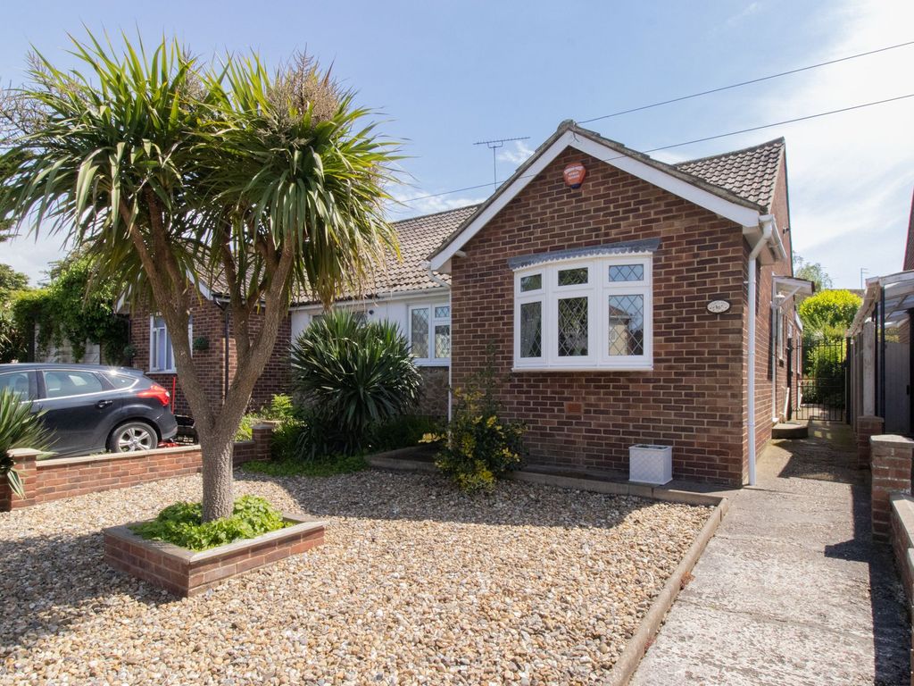 3 bed semidetached bungalow for sale in Farley Road, Margate CT9, £