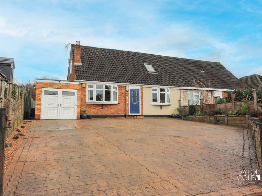 3 bed semidetached bungalow for sale in Dumolos Lane, Glascote