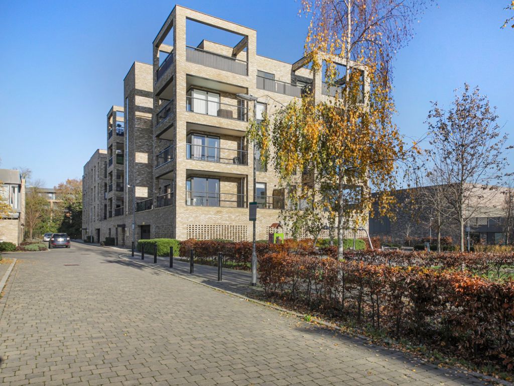 2 bed flat for sale in Woodpecker Way, Trumpington, Cambridge CB2 Zoopla