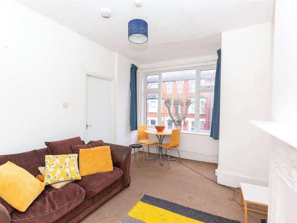 2 bed flat to rent in Carlingford Road, Harringay, London N15 Zoopla