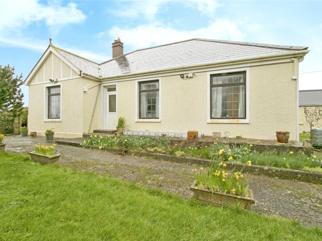 3 bed bungalow for sale in Tretharrup, St. Martin, Helston, Cornwall TR12, £365,000 Zoopla
