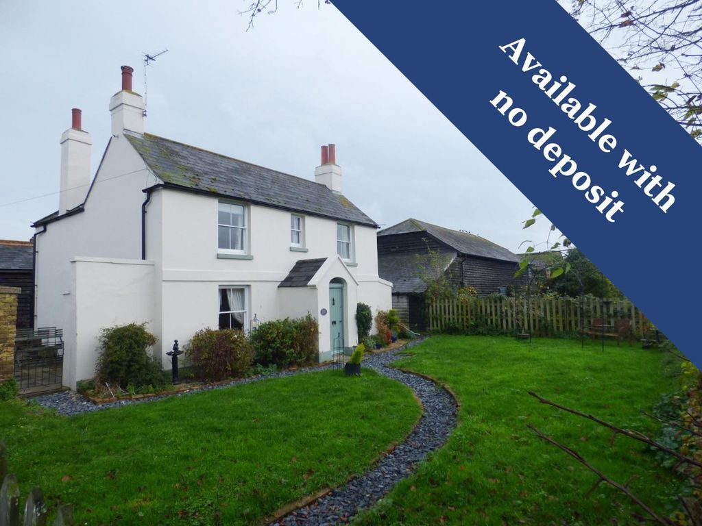 4 bed detached house to rent in Dover Road, Sandwich CT13, £2,100 pcm