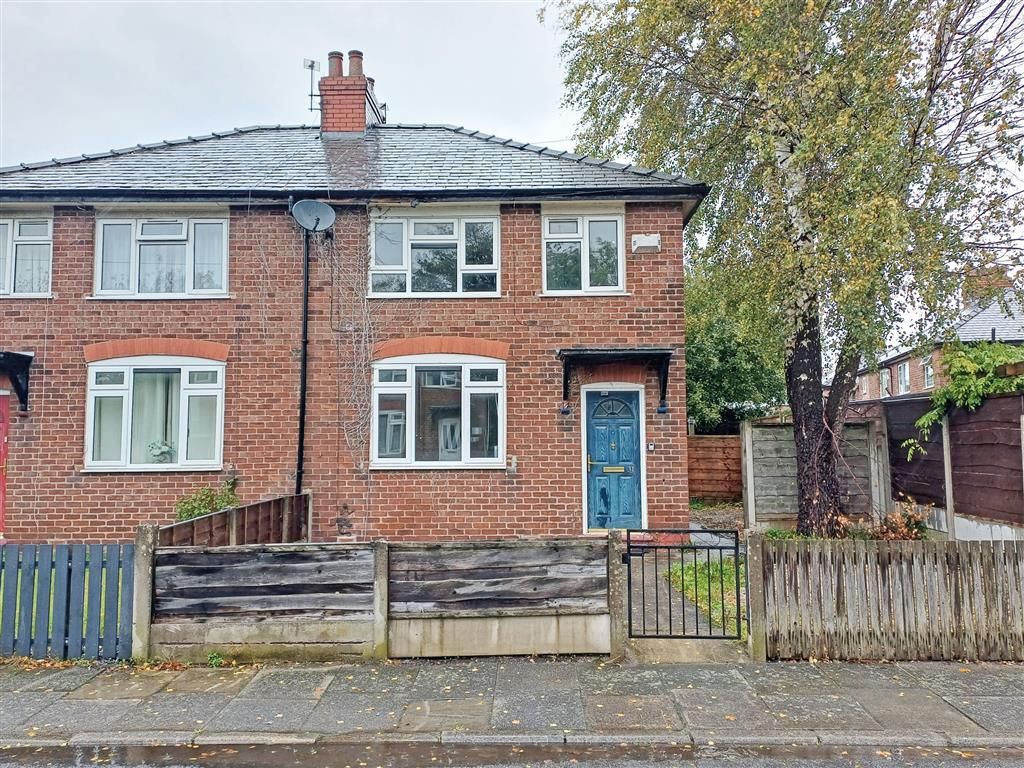 3 bed semidetached house for sale in Central Drive, Urmston