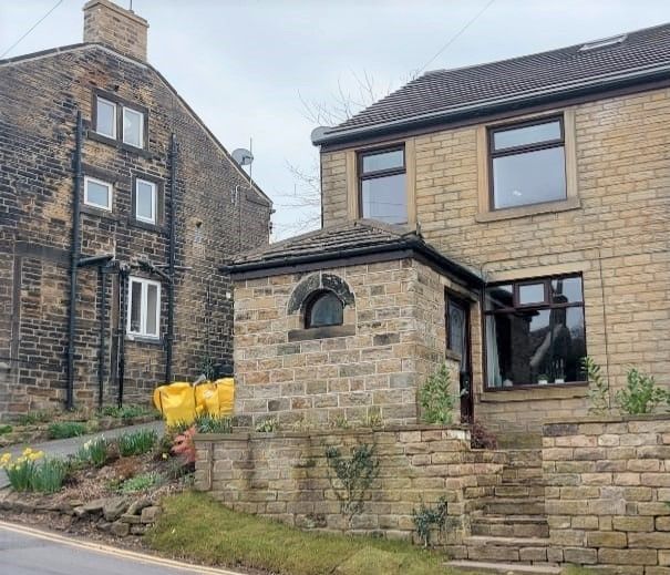 4 bed semidetached house for sale in Sude Hill, Holmfirth HD9 Zoopla