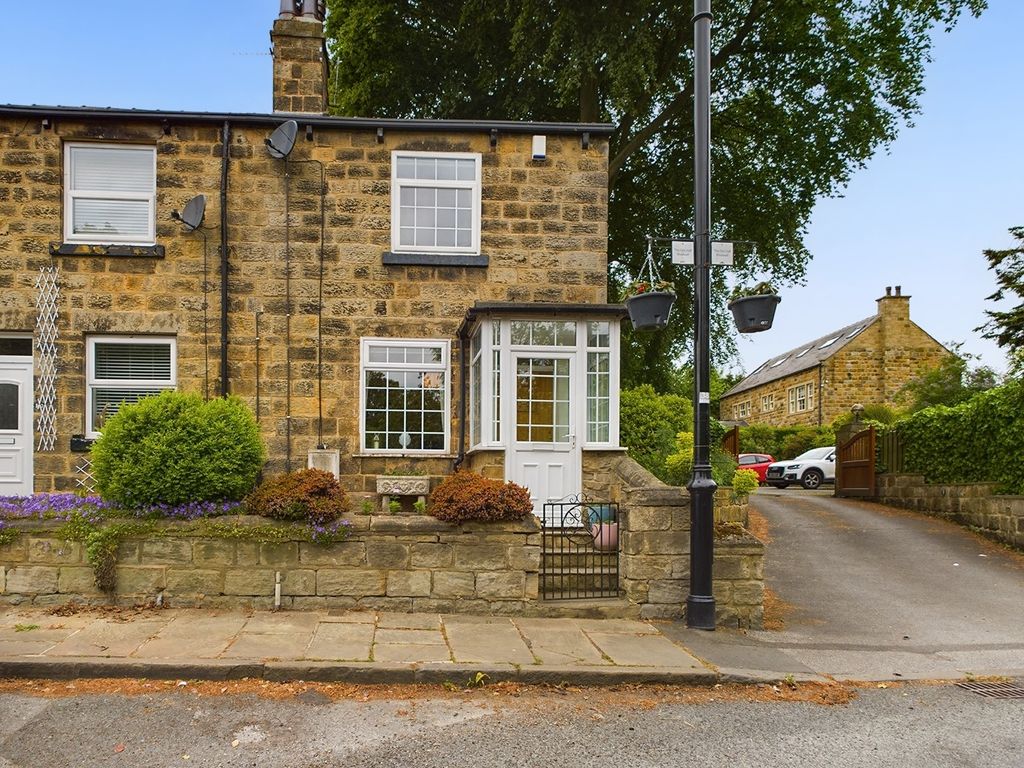 2 bed cottage for sale in Main Street, Shadwell, Leeds LS17, £295,000
