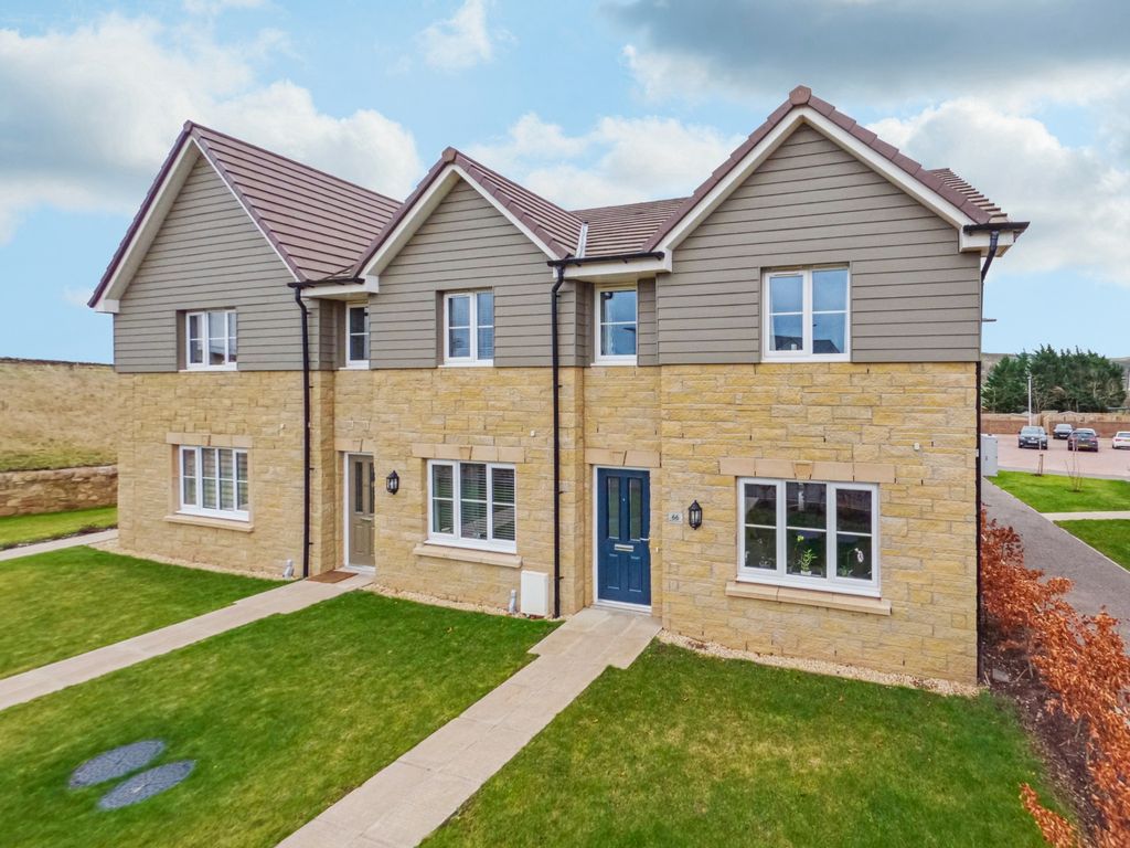 3 bed end terrace house for sale in Benton Road, Auchterarder, Perthshire PH3 Zoopla