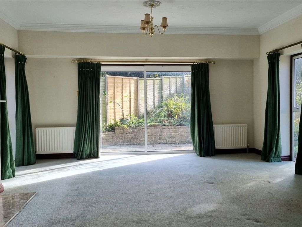 4 bed detached house for sale in Yeatmans Close, Shaftesbury, Dorset