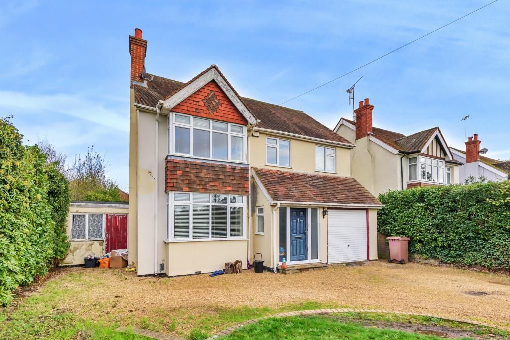 4 bed detached house for sale in Wokingham RG41, Zoopla