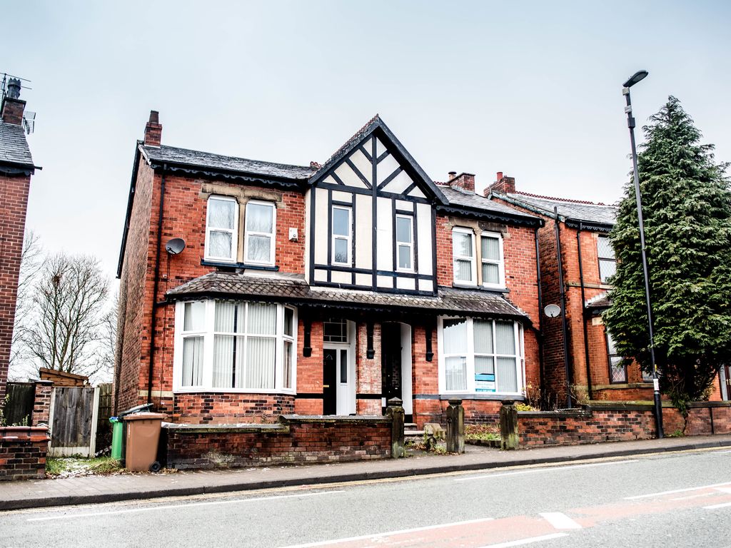 6 bed semidetached house for sale in Rochdale Road, Middleton